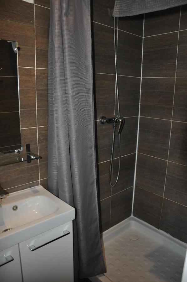 Hostel20 באיון מראה חיצוני תמונה